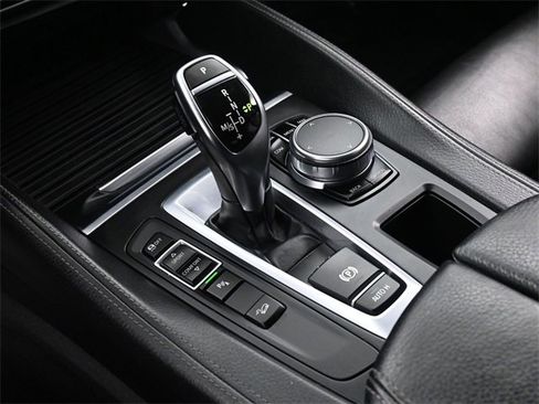 Used 2019 BMW X6 xDrive35i w/ M Sport Package image 39