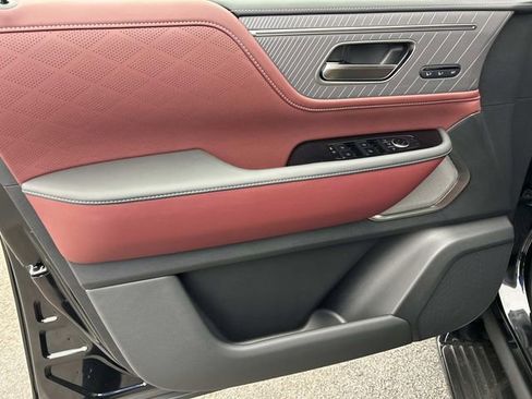 New 2026 INFINITI QX80 Autograph w/ Premium Cargo Package image 17