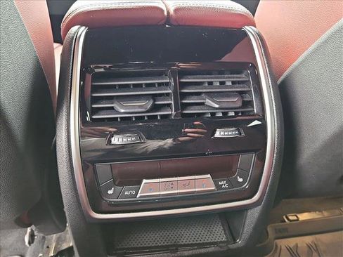 Used 2020 BMW X6 xDrive40i w/ Executive Package image 18