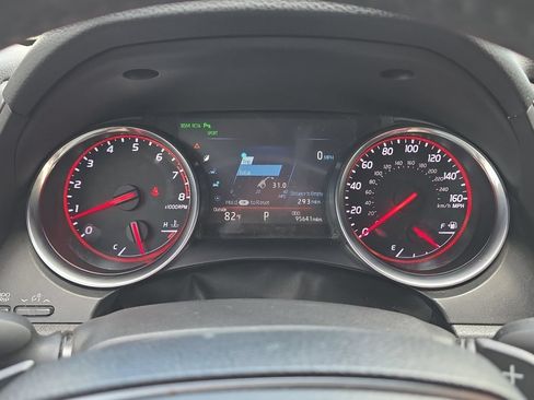 Used 2018 Toyota Camry XSE FWD image 10
