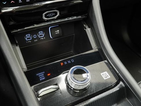 New 2026 Jeep Grand Cherokee L Limited image 25