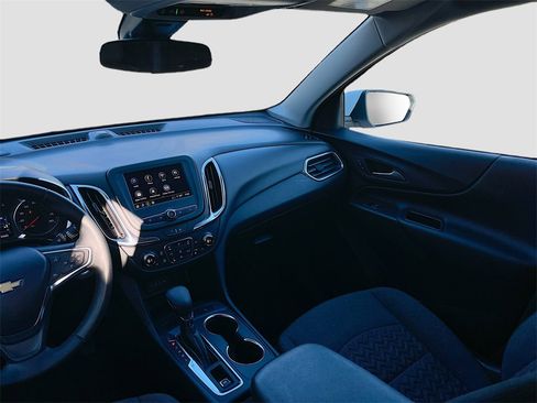 Used 2024 Chevrolet Equinox LT image 25
