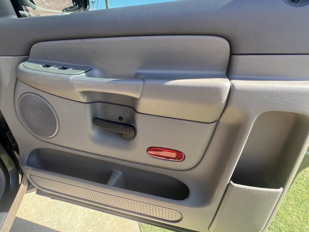 Used 2004 Dodge Ram 1500 Truck SLT RWD image 21