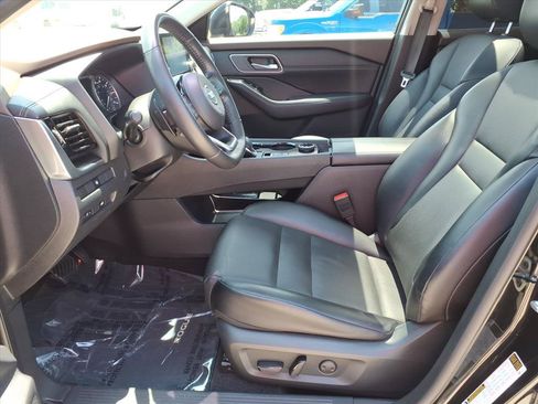 Used 2021 Nissan Rogue SV w/ Premium Package AWD/4WD image 19