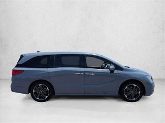 Used 2023 Honda Odyssey Elite video 4