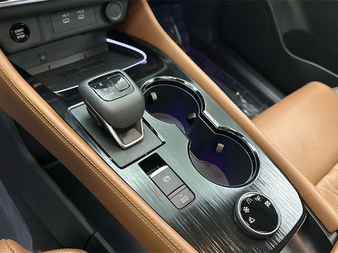 Used 2026 Nissan Rogue Platinum w/ Platinum Premium Package image 12