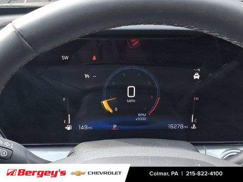 Certified 2025 Chevrolet Trax LT w/ LT Convenience Package image 21