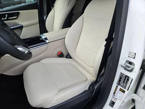 Used 2026 Mercedes-Benz GLC 300 image 14