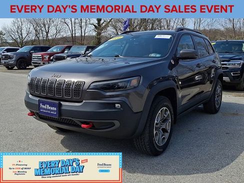 Used 2020 Jeep Cherokee Trailhawk w/ Cold Weather Group AWD/4WD image 4