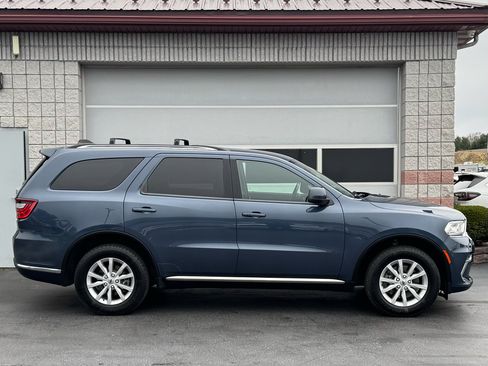Used 2021 Dodge Durango SXT image 2