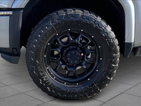 Used 2025 GMC Sierra 2500 AT4 w/ AT4 Premium Plus Package image 10