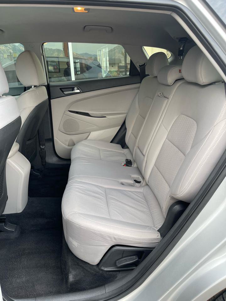 Used 2020 Hyundai Tucson Value AWD/4WD image 11