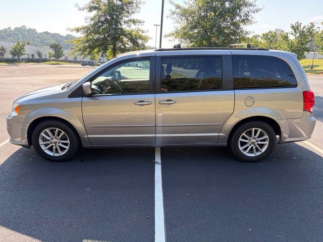 Used 2016 Dodge Grand Caravan SXT w/ UConnect Hands-Free Group FWD image 13