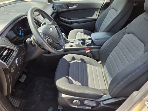 Used 2017 Ford Edge SE FWD image 7
