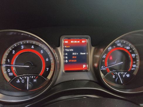 Used 2019 Dodge Journey Crossroad w/ Navigation Group FWD image 23