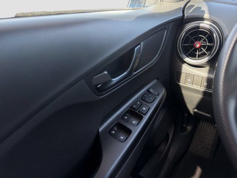 Used 2022 Hyundai Kona N Line FWD image 12