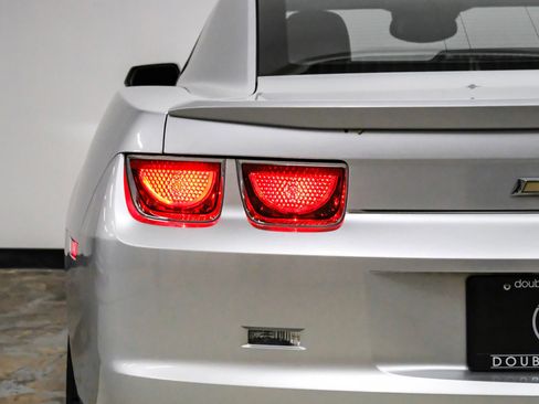 Used 2010 Chevrolet Camaro SS w/ RS Package image 37