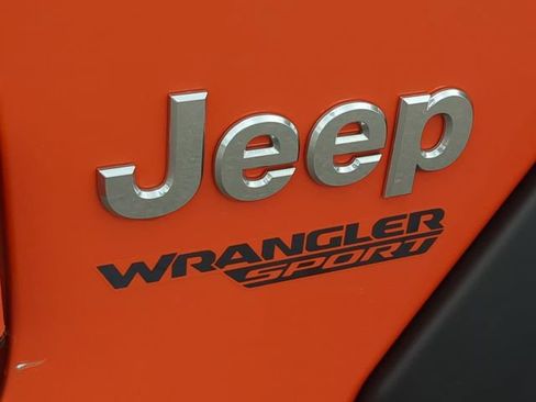 Used 2020 Jeep Wrangler Sport AWD/4WD image 33