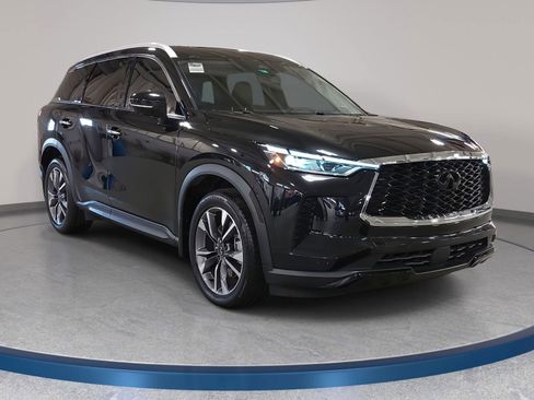 Used 2023 INFINITI QX60 Luxe w/ Performance Audio Package FWD image 3