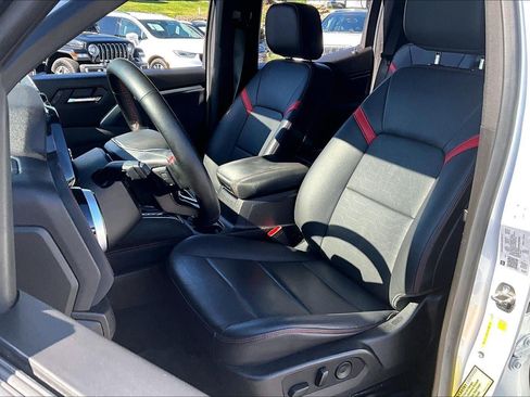 Used 2023 Chevrolet Colorado Z71 w/ Z71 Convenience Package 2 AWD/4WD image 22