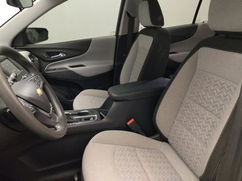 Used 2023 Chevrolet Equinox LS image 17