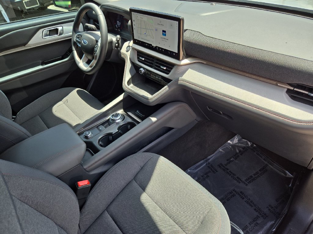Certified 2025 Ford Explorer Active RWD image 17