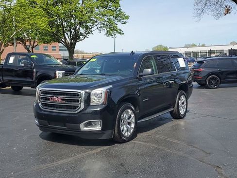 Used 2016 GMC Yukon SLT AWD/4WD image 2