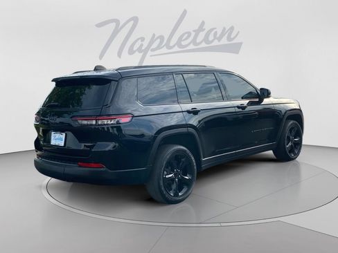 Used 2023 Jeep Grand Cherokee L Laredo RWD image 6