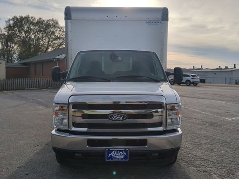 New 2026 Ford E-450 and Econoline 450 Super Duty w/ Power Equipment Group image 7