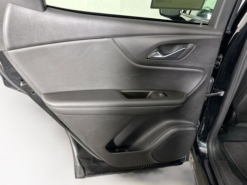 Used 2025 Chevrolet Blazer LT FWD image 24