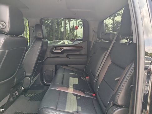 Used 2024 GMC Sierra 1500 Elevation w/ X31 Off-Road Package AWD/4WD image 13