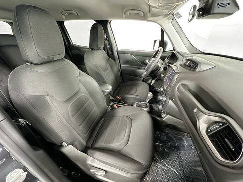 Used 2022 Jeep Renegade Latitude image 26