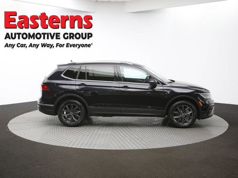 Used 2023 Volkswagen Tiguan SE image 44