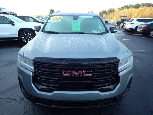 Certified 2023 GMC Acadia SLE w/ Driver Convenience Package image 11