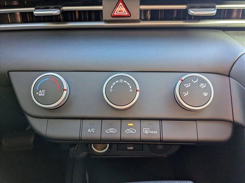 New 2026 Hyundai Elantra SE image 14