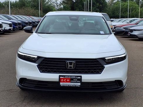 New 2025 Honda Accord SE image 2