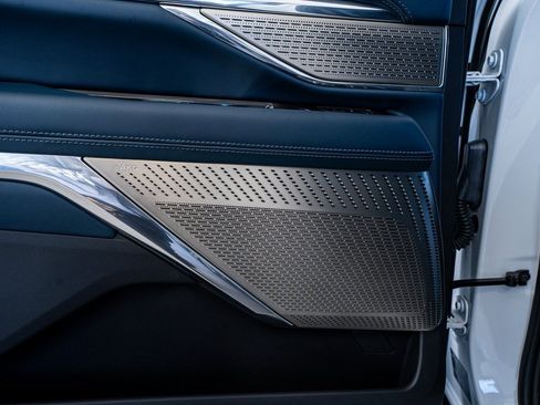 Used 2025 Cadillac Escalade IQ Luxury 2 image 60