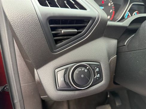 Used 2014 Ford Escape SE w/ Equipment Group 201A AWD/4WD image 22