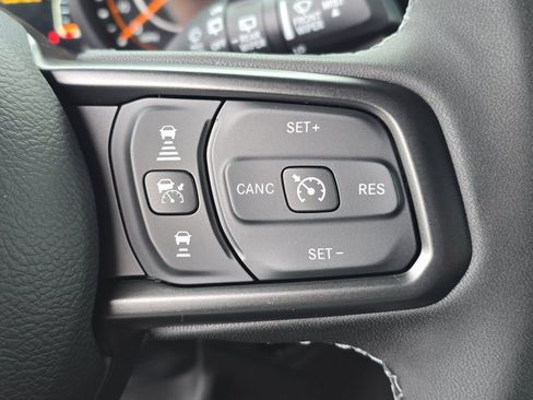 New 2026 Jeep Wrangler Unlimited Rubicon w/ Safety Group image 22