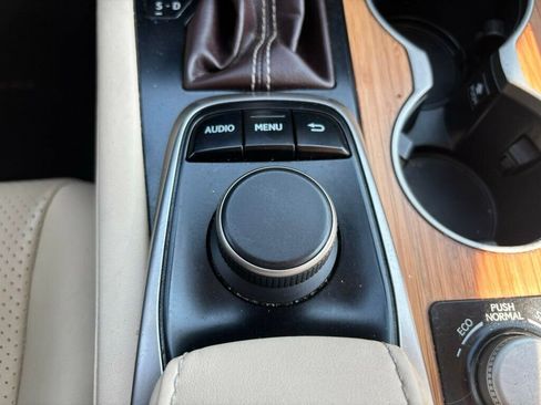 Used 2019 Lexus RX 350L FWD w/ Premium Package image 30