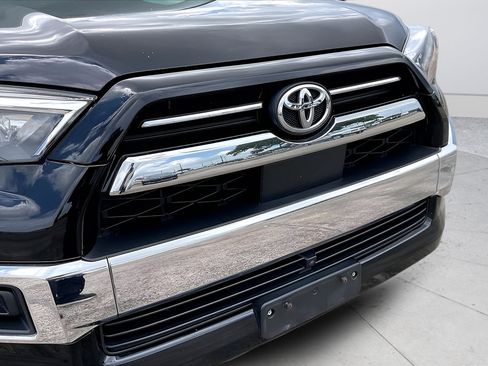 Used 2024 Toyota 4Runner Limited RWD image 34