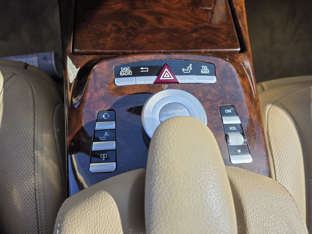Used 2012 Mercedes-Benz S 550 4MATIC image 25