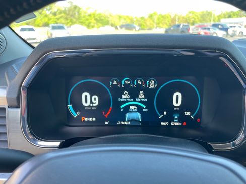 Used 2021 Ford F150 Lariat w/ Equipment Group 502A High image 4