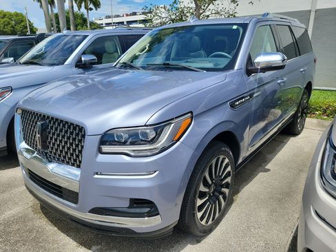 Certified 2024 Lincoln Navigator Black Label AWD/4WD image 23