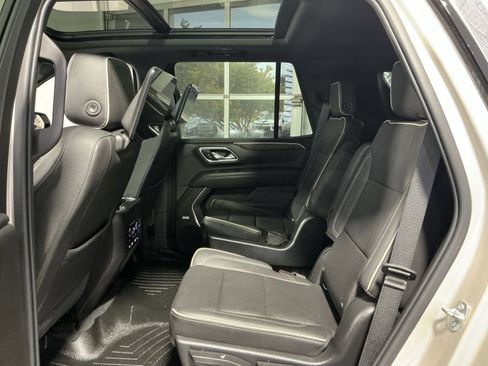 Used 2021 Chevrolet Tahoe Premier AWD/4WD image 25