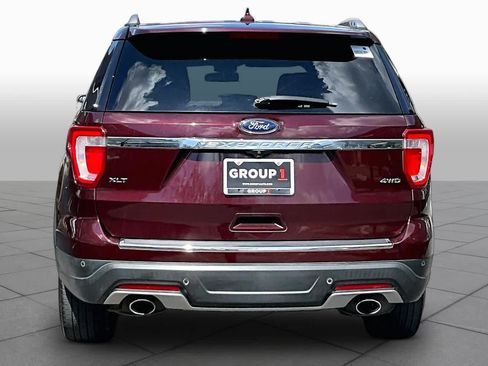 Used 2018 Ford Explorer XLT w/ Equipment Group 201A AWD/4WD image 5