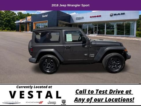 Used 2018 Jeep Wrangler Sport AWD/4WD image 4