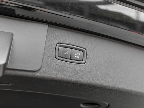 Certified 2023 Porsche Cayenne GTS AWD/4WD image 57