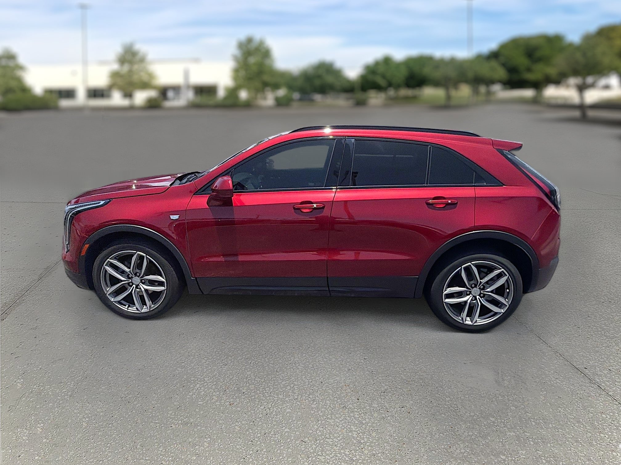 Used 2020 Cadillac XT4 Sport w/ Driver Awareness Package FWD image 4