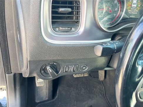 Used 2020 Dodge Charger SXT w/ Leather Interior Group image 10